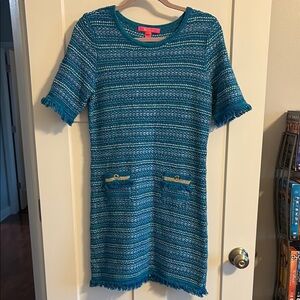 Lilly Pulitzer Short-sleeve Sweater Dress EUC Size Medium
